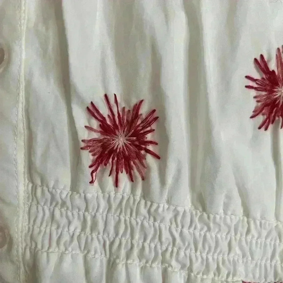 Gorgeous Cotton Dress  with Sunburst Embroidery Size 16Y - Picture 5 of 10